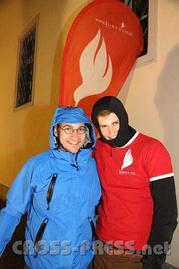 2013.05.31_21.49.12.jpg - "Lorettanier" unter dem Heiligen Geist.  ;)