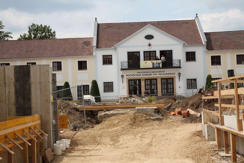 GrundSteinLegung HochSchul-AusBau