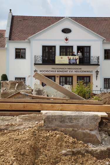 GrundSteinLegung HochSchul-AusBau