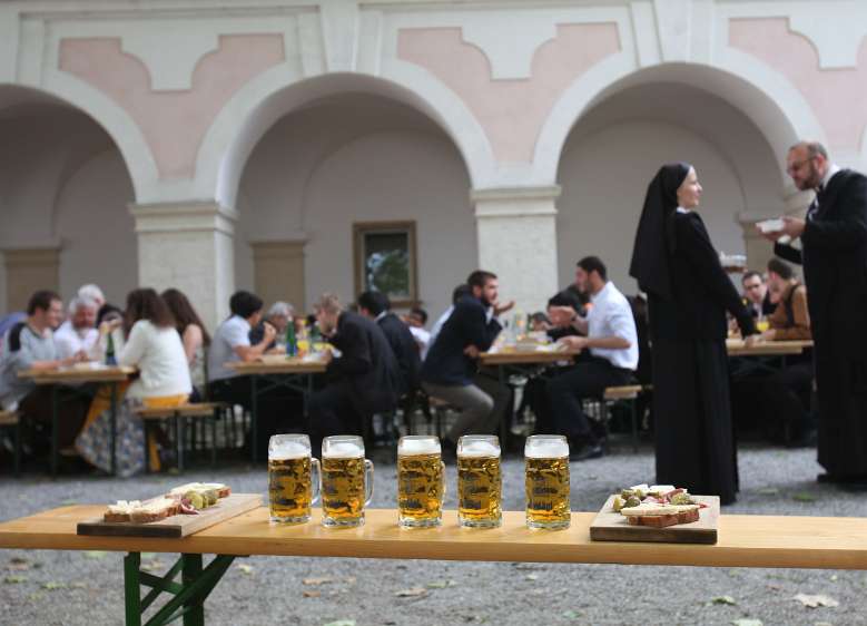 GrundSteinLegung HochSchul-AusBau