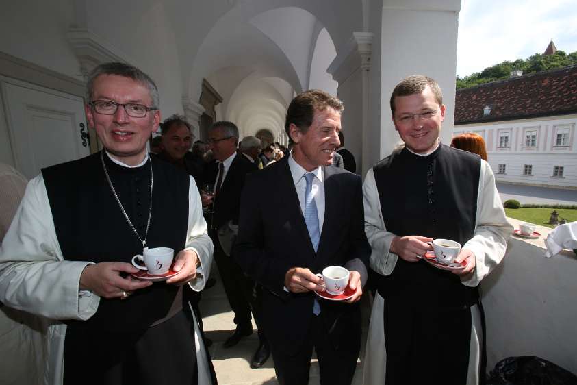GrundSteinLegung HochSchul-AusBau