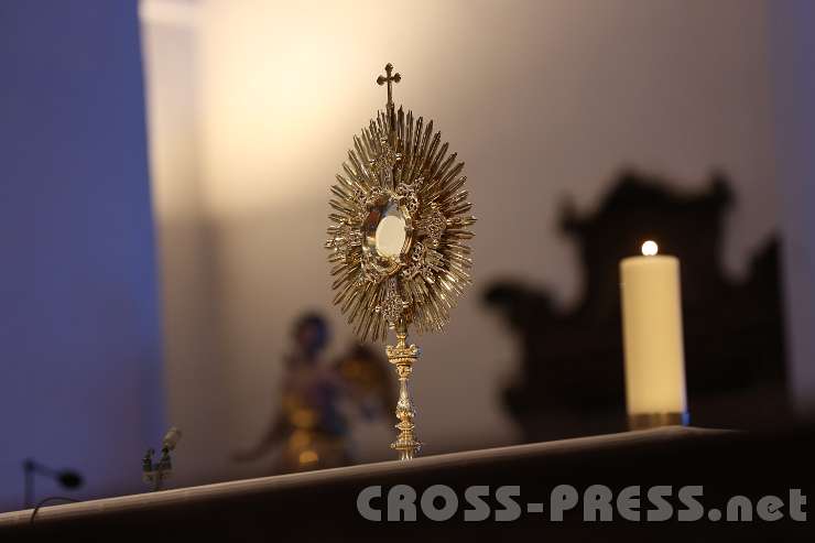 2014.05.16_21.16.17.jpg - Anbetung