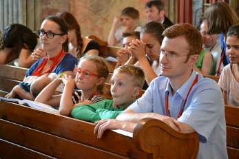 Hl .Messe mit Pater .Luc Emmerich