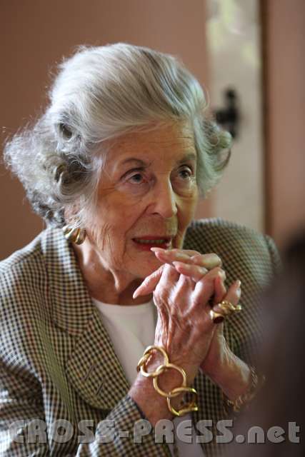 2014.09.16_11.48.40_01.jpg - "Bitte, bitte lieber Gott, beschütze meine Kinder, Enkel, Urenkel und Ururenkel !"