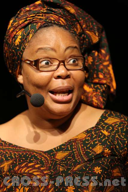 2014.09.22_19.33.19.jpg - Leymah Gbowee
