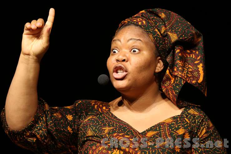 2014.09.22_19.57.26.jpg - Leymah Gbowee