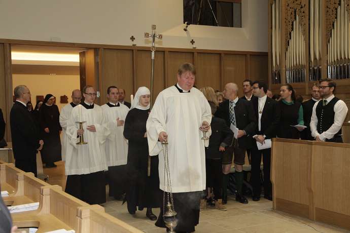 Ewige Profess von Sr.Faustine u. Sr.Nathanaela OSB