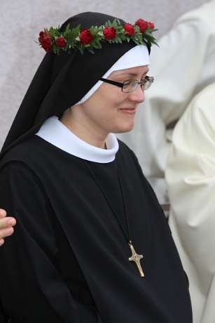 Ewige Profess von Sr.Faustine u. Sr.Nathanaela OSB