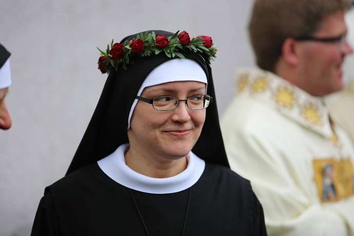 Ewige Profess von Sr.Faustine u. Sr.Nathanaela OSB