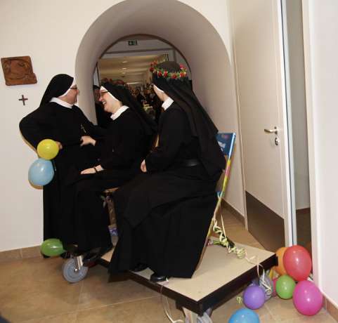 Ewige Profess von Sr.Faustine u. Sr.Nathanaela OSB