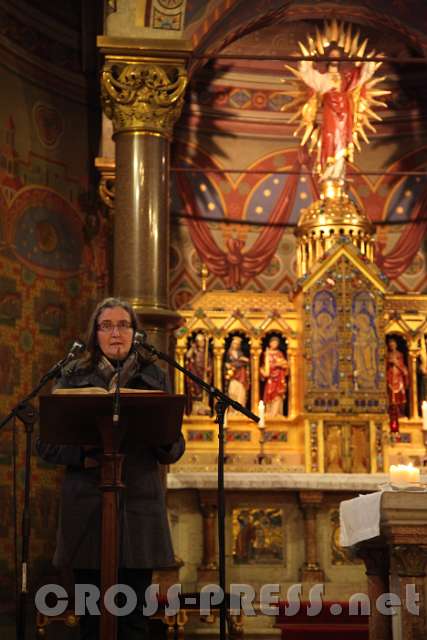 2016.02.14_16.35.32.JPG - Angelika Rupprechter liest die 2. Lesung.