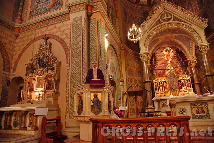 2016.02.14_16.41.51.JPG - Programmdirektor Andreas Schätzle bei seiner Predigt.