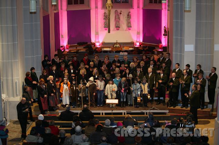 2008.12.13_16.56.53.JPG - Verdienter Schlussapplaus f�r alle Mitwirkenden.