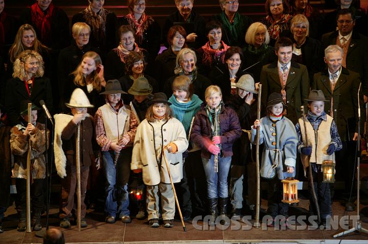 2008.12.13_16.57.21.JPG - Auch die Kinder beherrschten ihre Rollen gro�artig und spielten mit Begeisterung.