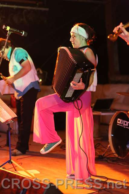 2014.09.05_21.20.46.jpg - "Das Großmütterchen Hatz"