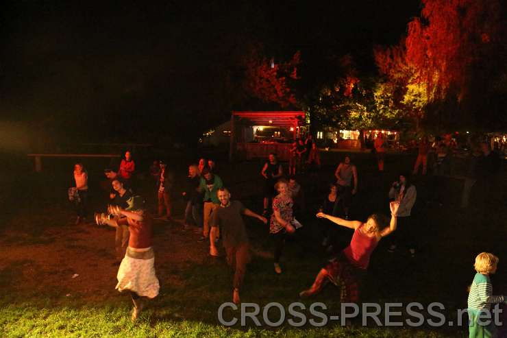 2014.09.05_21.34.35.jpg - "Das Großmütterchen Hatz"