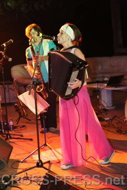 2014.09.05_21.40.12.jpg - "Das Großmütterchen Hatz"