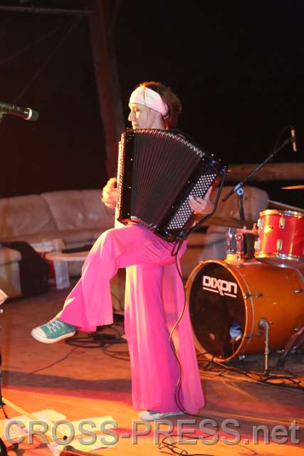 2014.09.05_21.59.39.jpg - "Das Großmütterchen Hatz"