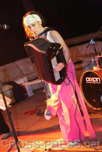 2014.09.05_21.59.55.jpg - "Das Großmütterchen Hatz"