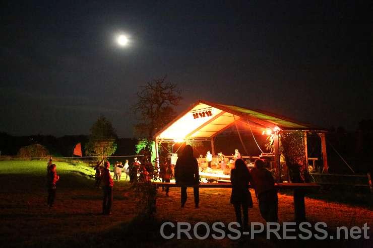 2014.09.05_21.09.08.jpg - "Das Großmütterchen Hatz"