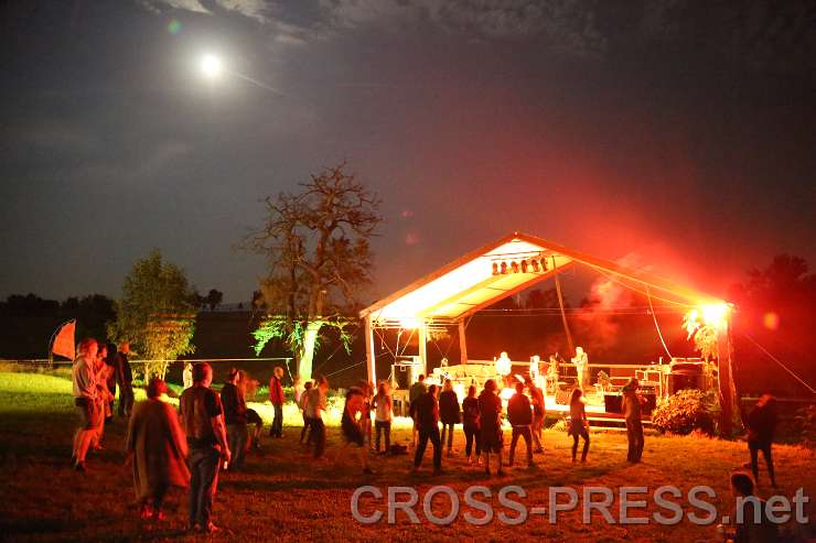 2014.09.05_21.50.17.jpg - "Das Großmütterchen Hatz"