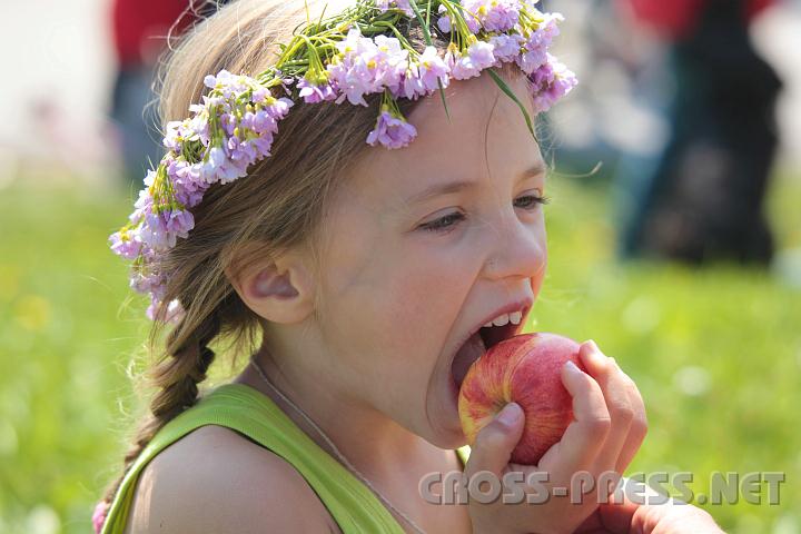 2010.04.25_13.38.17.jpg - Mmm, lecker!