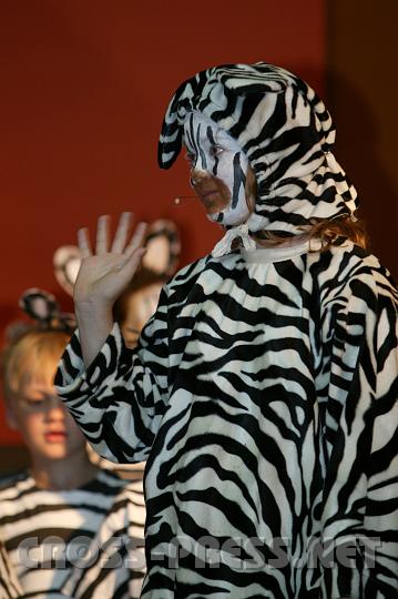 2008.06.12_15.31.41.JPG - Das Zebram�dchen Zea.