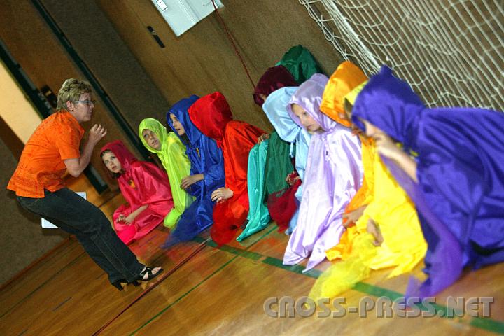 2008.06.12_15.44.21.JPG - Traumgeister erhalten ihre Instruktionen.