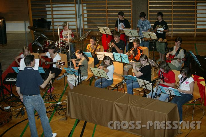 2008.06.12_16.09.17.JPG - Musikschulorchester unter der Leitung von Ewald Huber.
