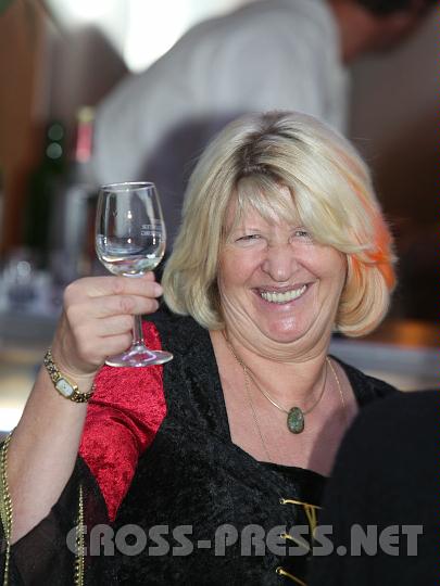 2010.09.11_19.23.32.jpg - Edle von Sagmeister.  :)