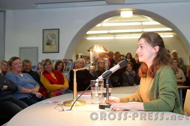 2016.11.04_19.41.25_00.JPG - Luna Al-Mousli