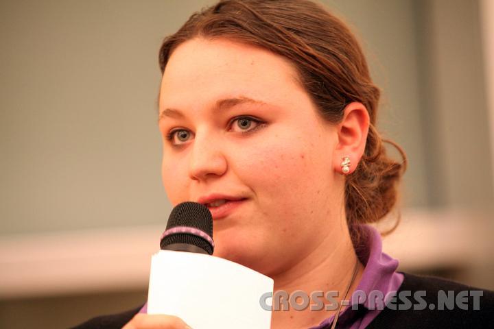 2009.03.17_20.57.50.jpg - Caroline Pitzinger