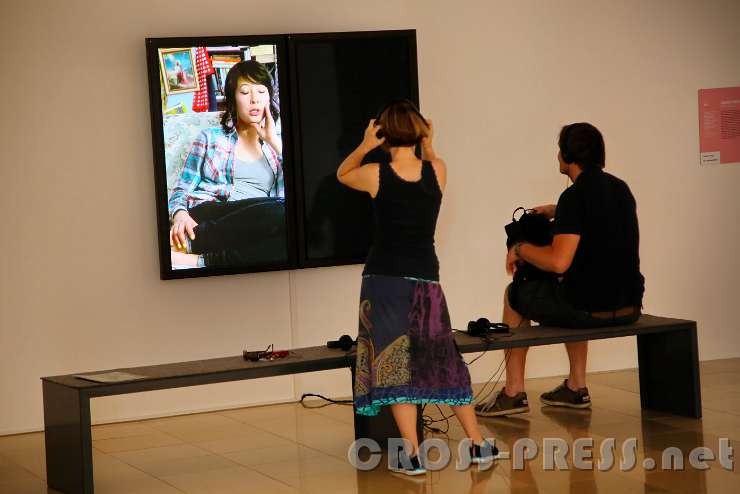 2016.07.08_17.24.51.JPG - "Factum Kang", Candice Breitz.