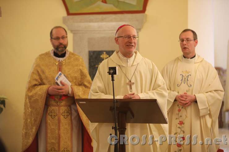 2017.01.21_12.06.06.JPG - Weihbischof Franz Scharl zelebrierte die hl.Messe in der byzantinischen Kapelle der Hochschule.