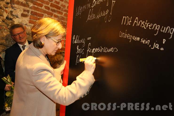 2017.04.07_15.41.43.jpg - Was bedeutet Bildung für mich persönlich?