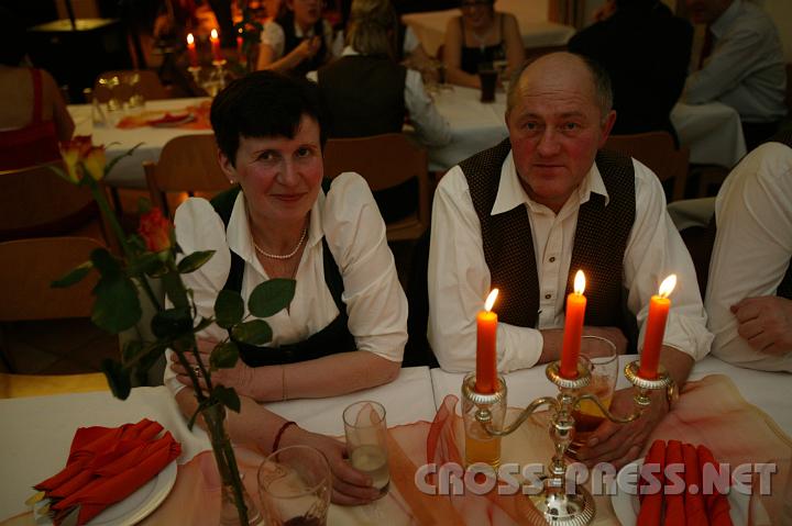 2009.02.07_21.21.15.jpg - Beim Musikball herschte stimmungsvolle Atmosphe�re.