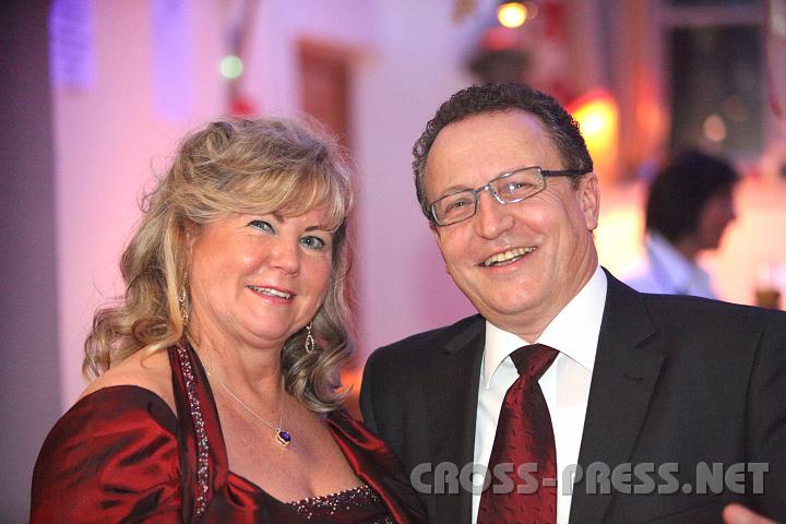 2010.01.09_21.39.05.jpg - Am weitesten angereister Ballgast: Monika Gurzynski kam aus Berlin auf Einladung von GR Alois Schlager.