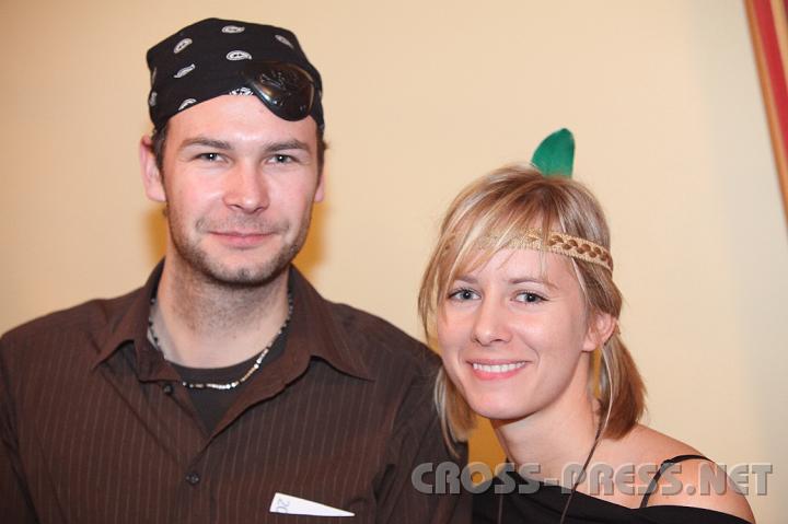 2009.02.14_22.04.15.jpg - Pirat mit Indianerin.