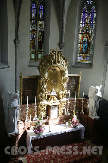 2008.09.06_14.15.16.JPG - Eine Besonderheit des Schlosses ist ein eigener Zugang zur Kirche, wo die Herrschaften in eigenen Logen von oben dem Gottesdienst beigewohnt haben.