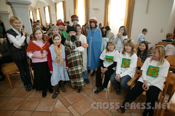 2008.11.30_12.20.27.JPG - Krippenspielvorbereitung beim Jungscharcafe im Meierhof Seitenstetten