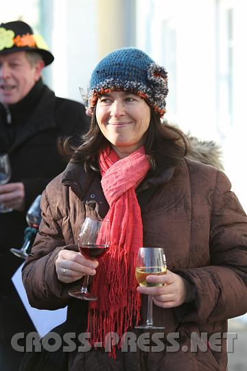 2010.02.16_15.12.45.jpg - Rot oder wei� ?  Beides !  Manche brauchen ein Tr�pferl mehr als die anderen.  ;)