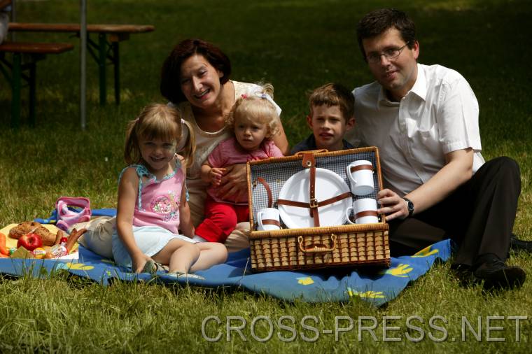 06.06.18_274 LR Mag. Johanna Mikl-Leitner, B�rgermeister von Perchtoldsdorf Martin Schuster