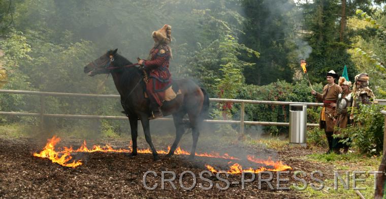 06.09.18_042 Burning ring of fire ...