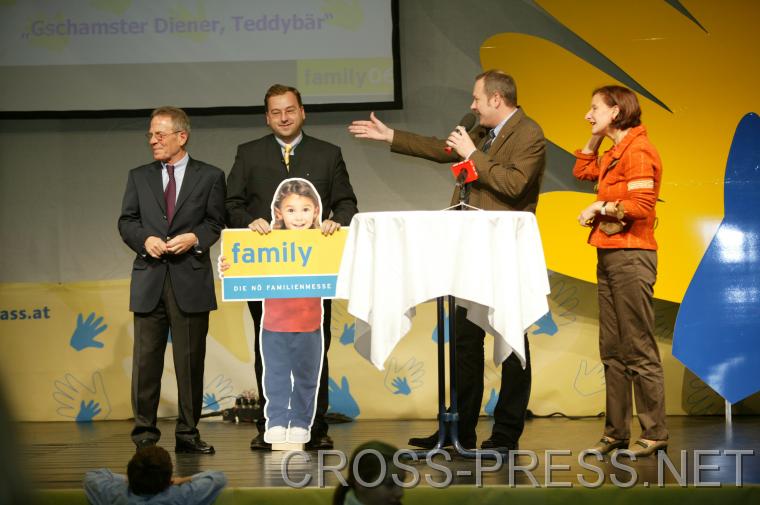 06.11.05_072 Er�ffnung mit Familien-LR Mag. Johanna Mikl-Leitner.