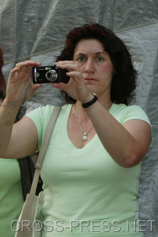 06.06.17_529 Warum habe ich das Gef�hl, dass manche Menschen zwar fotografieren m�gen, aber es nicht m�gen, fotografiert zu werden ?