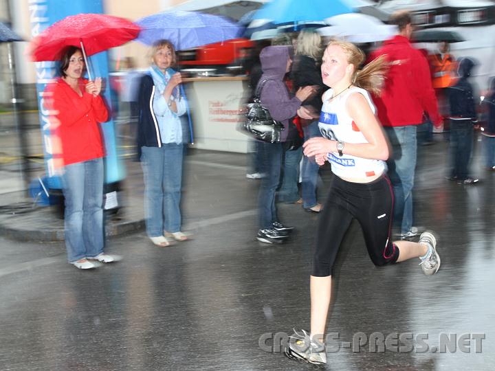 2010.06.19_18.00.44.jpg - Laura, Laura !!!  :)