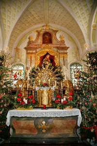 Bethlehem zu Schönbühel Da Graf Conrad Balthasar von Starhemberg am Verehrungstag der Hl.Rosalia, dem 4.September, geboren wurde, ließ er ihr diese Kirche bei deren Weihe 1677 widmen....