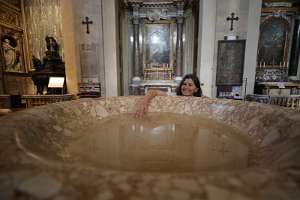 1. kroatische Votiv-Radwallfahrt nach Rom Ein Weihwasser-Becken mit den Maßen eines olympischen Schwimmbeckens ! :)