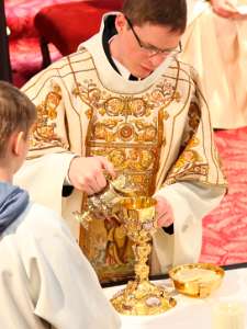 DiakonenWeihe von Fr.Matthäus Kern OSB Gabenbereitung von P.Matthäus.