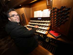 WeltMissions-Sonntag Domorganist Mag. Reitner.